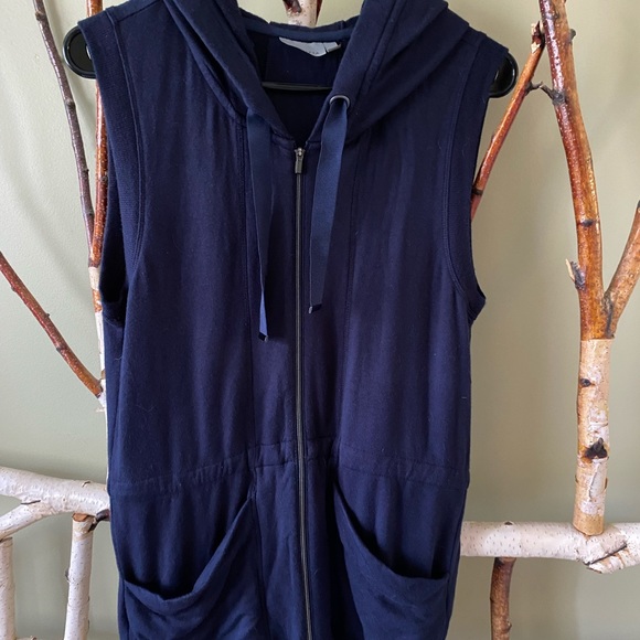Athleta front zip sleeveless hoodie - Picture 1 of 3